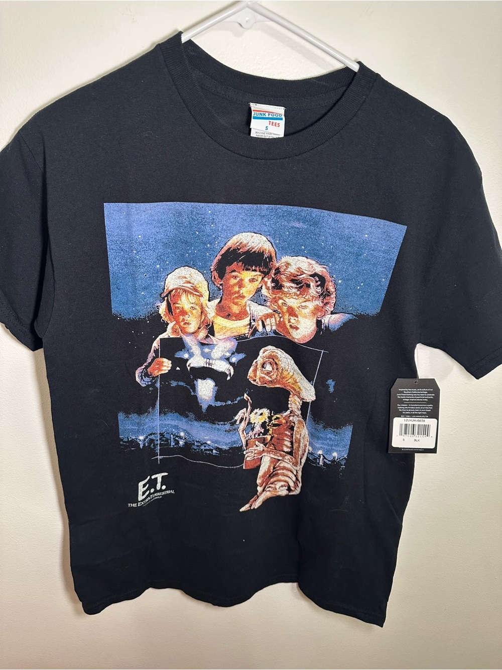 E.T. Graphic tshirt